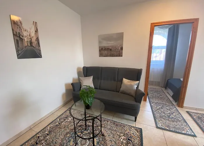 Lillybeth - Balaton בית הארחה קסזטלי